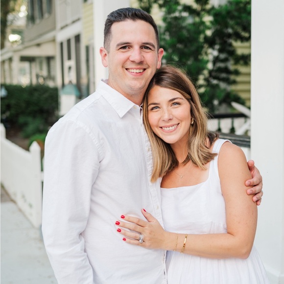 Meet your Posher, Jessica - Picture 2 of 3